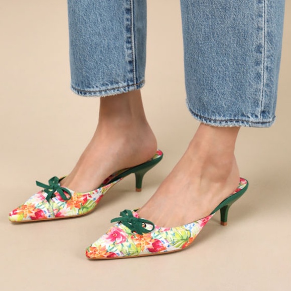Lulus Shoes - Lulus Rosalyne Floral Pointed-toe Kitten Heel Mule Pumps White - Size 8
